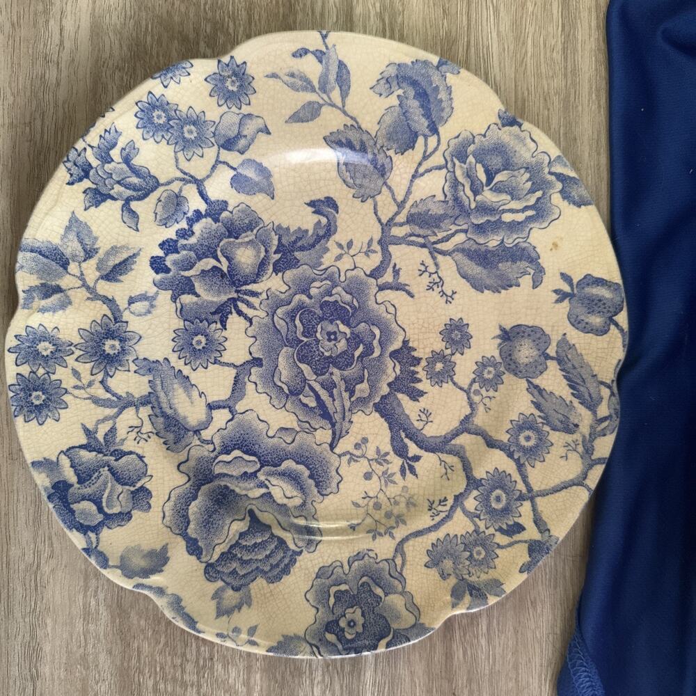 Johnson Brothers English Chippendale 12 Inch Round Platter With Scalloped Edge